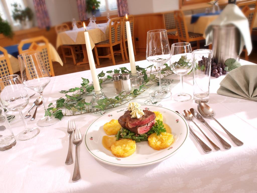 Fruehstueckspension Wiesenhaus Miesenbach  Buitenkant foto