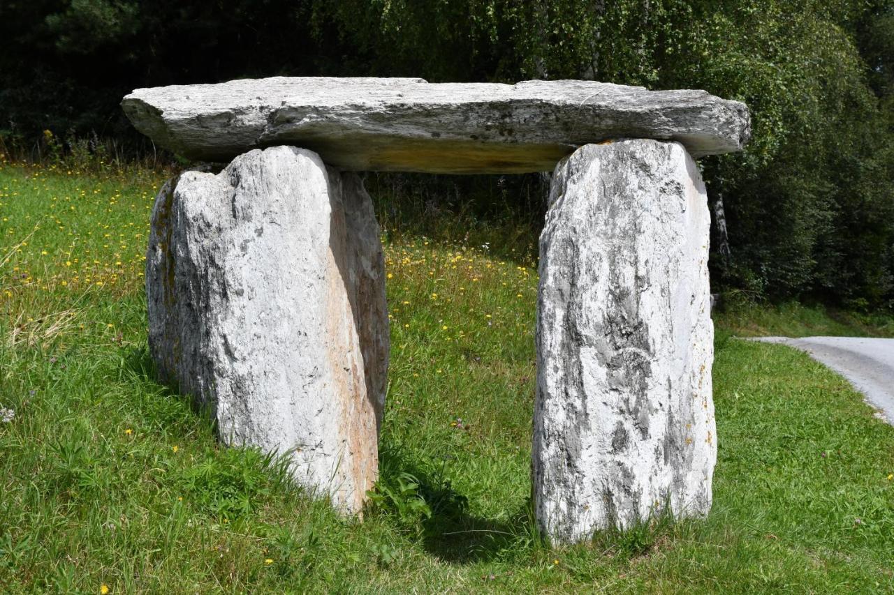 Fruehstueckspension Wiesenhaus Miesenbach  Buitenkant foto